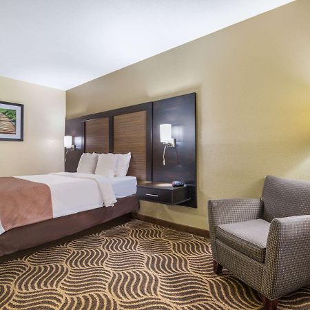Quality Inn & Suites Florence - Cincinnati South Eksteriør billede