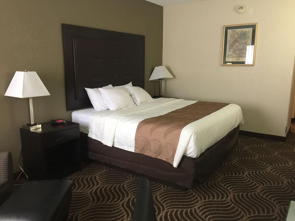 Quality Inn & Suites Florence - Cincinnati South Eksteriør billede