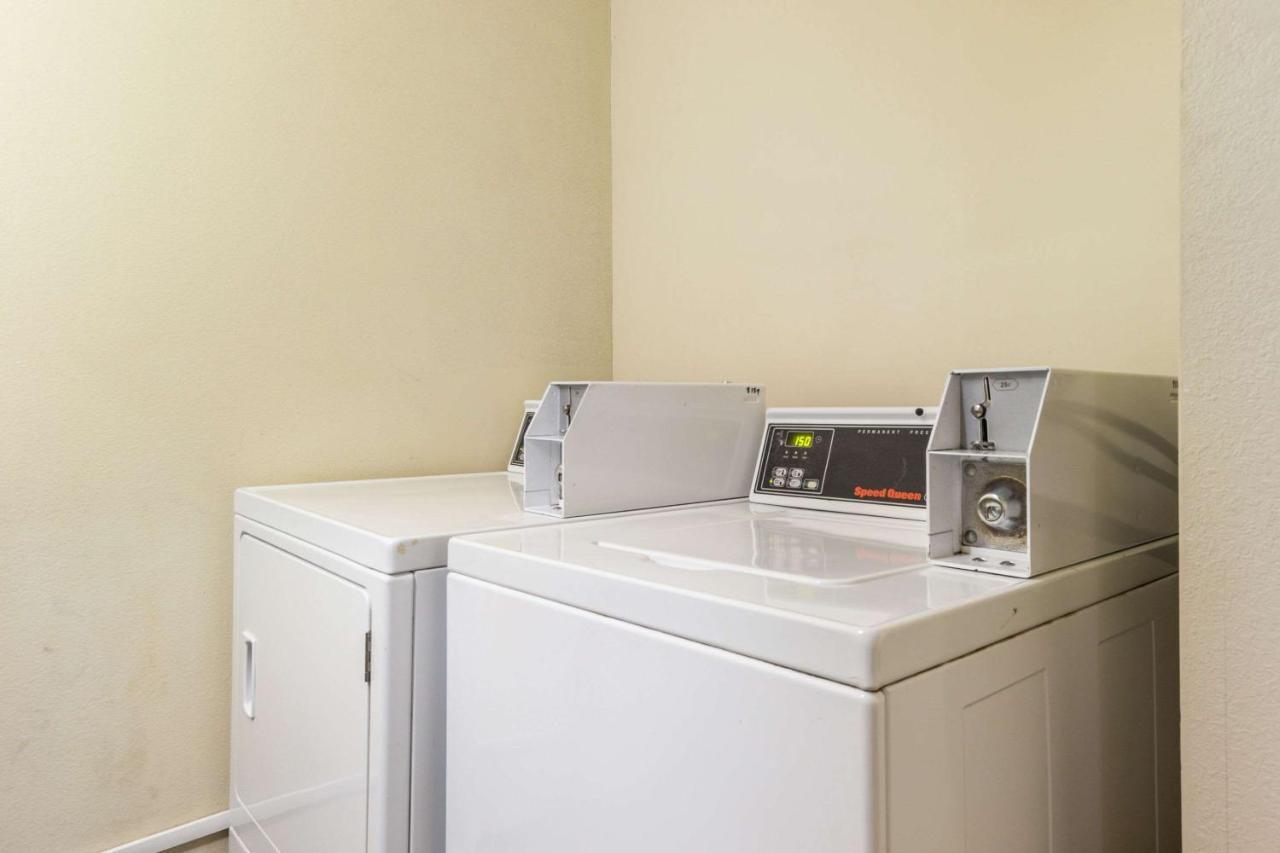 Quality Inn & Suites Florence - Cincinnati South Eksteriør billede