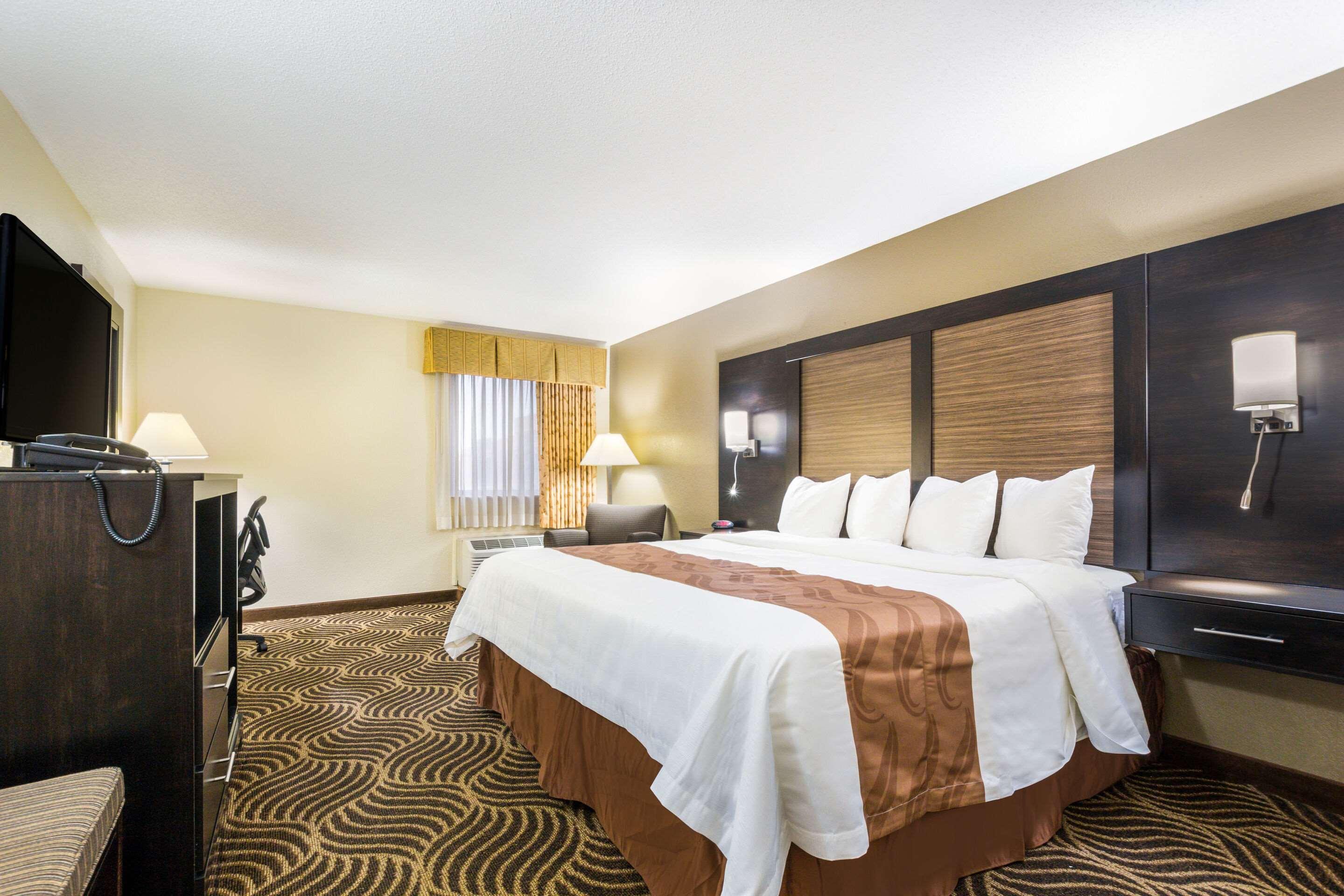 Quality Inn & Suites Florence - Cincinnati South Eksteriør billede