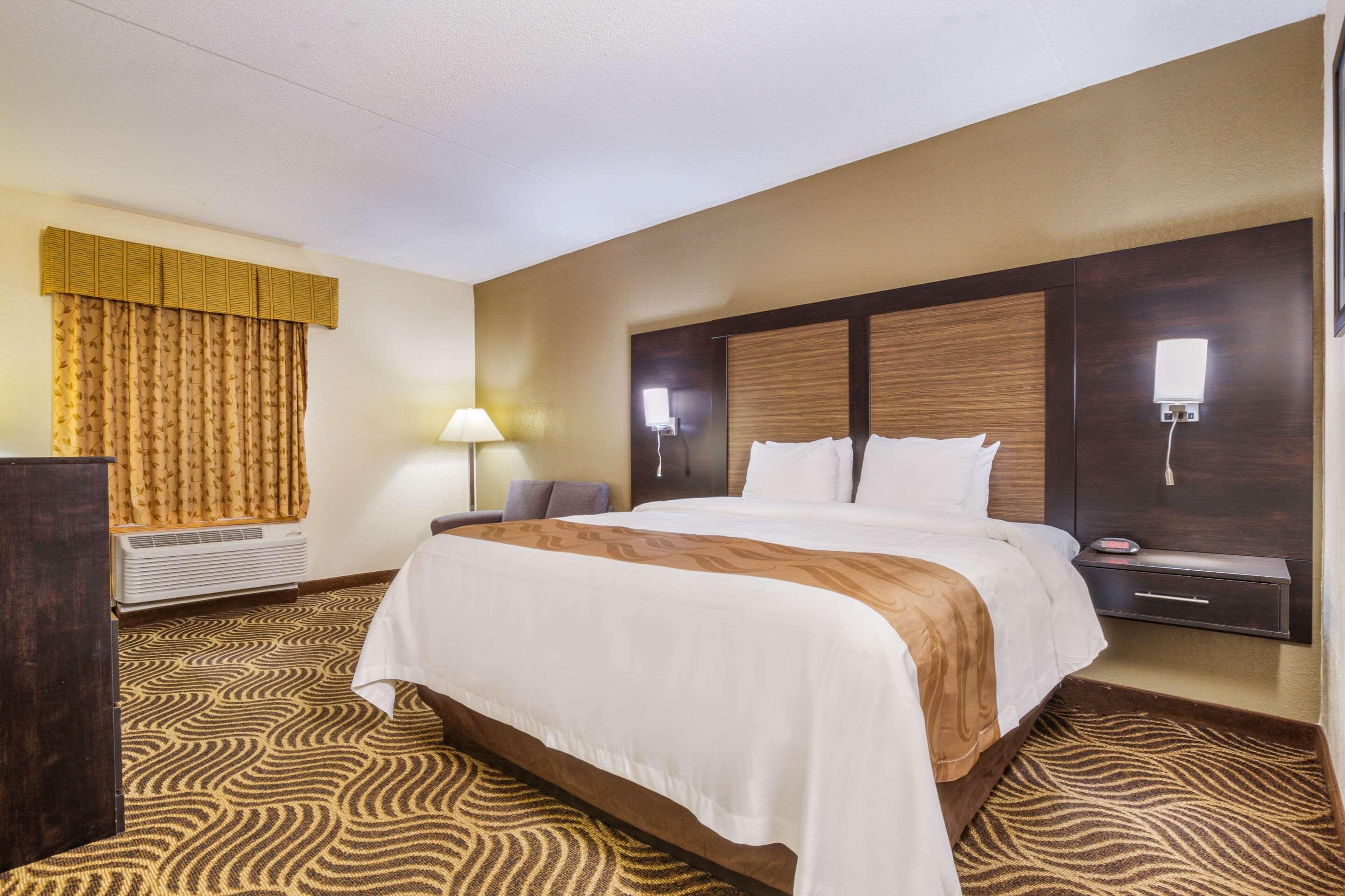 Quality Inn & Suites Florence - Cincinnati South Eksteriør billede