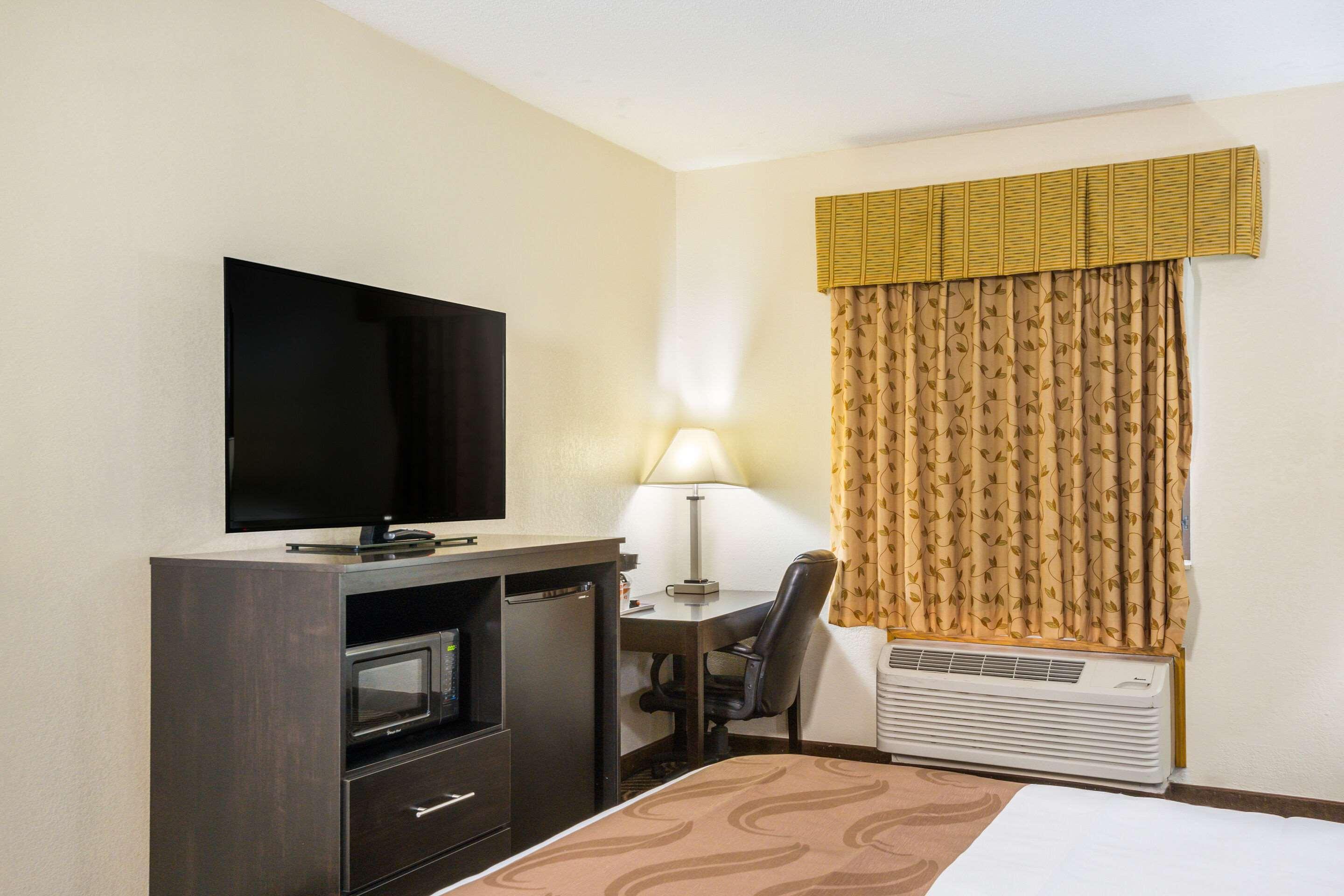 Quality Inn & Suites Florence - Cincinnati South Eksteriør billede