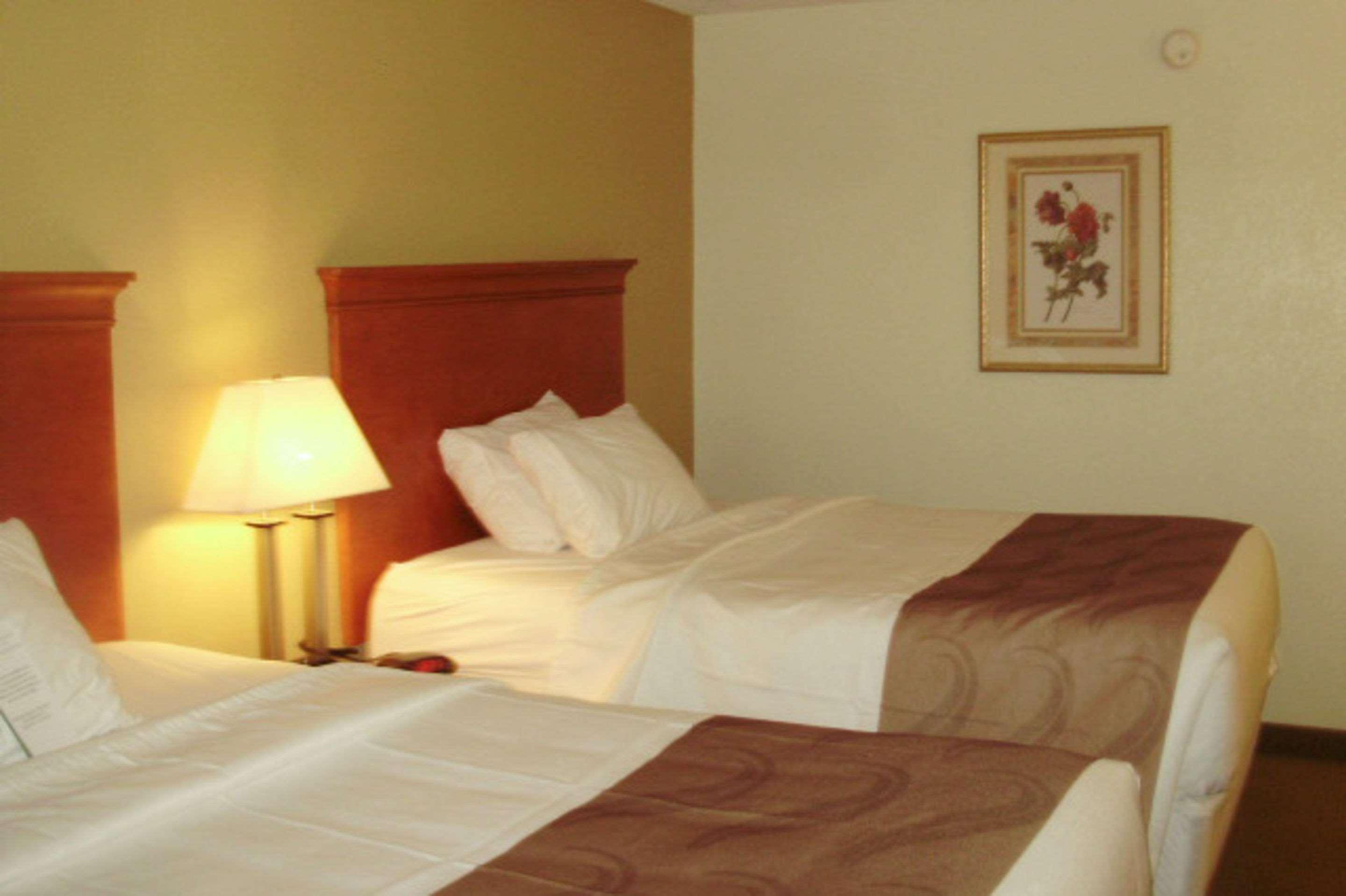 Quality Inn & Suites Florence - Cincinnati South Eksteriør billede