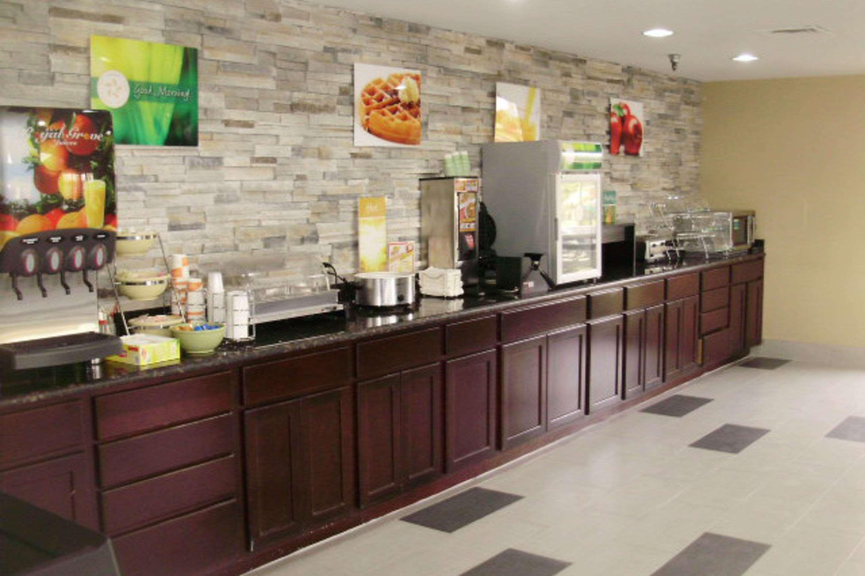 Quality Inn & Suites Florence - Cincinnati South Eksteriør billede